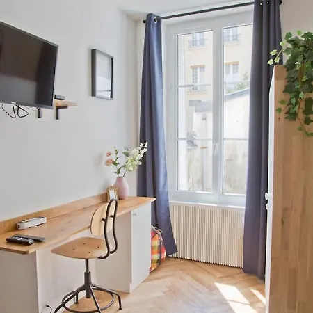 Fully Renovated Historic Apt In Heart Mouffetard Paris Exterior photo