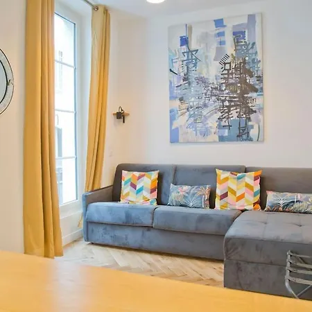 Fully Renovated Historic Apt In Heart Mouffetard Paris Exterior photo